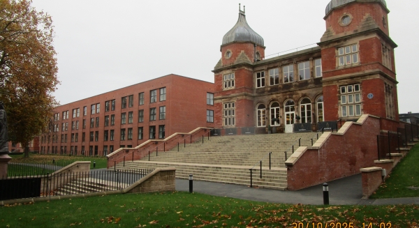 
                             <h2><a href='/4-Rent/Apartments/Stunning-Nightingale-Quarter-Apartment-186/' title='Stunning Nightingale Quarter Apartment!'>Stunning Nightingale Quarter Apartment! - 2 bed - Price: £1050 pcm</a></h2>
                             <p>Allocated parking and onsite gym!<a href='/4-Rent/Apartments/Stunning-Nightingale-Quarter-Apartment-186/' title='Stunning Nightingale Quarter Apartment!'>More..</a></p>