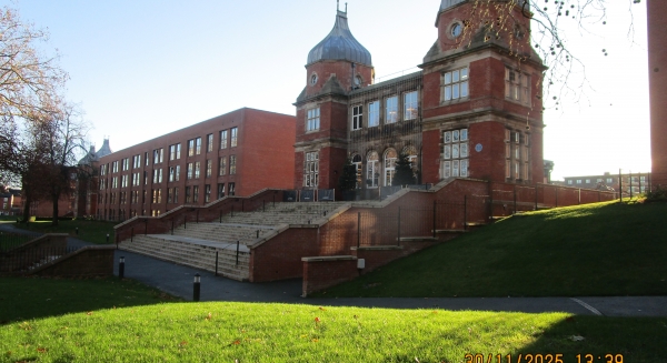 
                             <h2><a href='/4-Rent/Apartments/Stunning-Nightingale-Quarter-Apartment-186/' title='Stunning Nightingale Quarter Apartment!'>Stunning Nightingale Quarter Apartment! - 2 bed - Price: &pound;1035 pcm</a></h2>
                             <p>Allocated parking and onsite gym!<a href='/4-Rent/Apartments/Stunning-Nightingale-Quarter-Apartment-186/' title='Stunning Nightingale Quarter Apartment!'>More..</a></p>