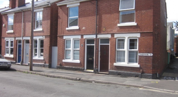 
                             <h2><a href='/4-Sale/Houses/Semi-detached-Darley-Abbey-84/' title='Semi detached Darley Abbey'>Semi detached Darley Abbey - 2 bed - Price: &pound;199950</a></h2>
                             <p>Traditional and upgraded !<a href='/4-Sale/Houses/Semi-detached-Darley-Abbey-84/' title='Semi detached Darley Abbey'>More..</a></p>